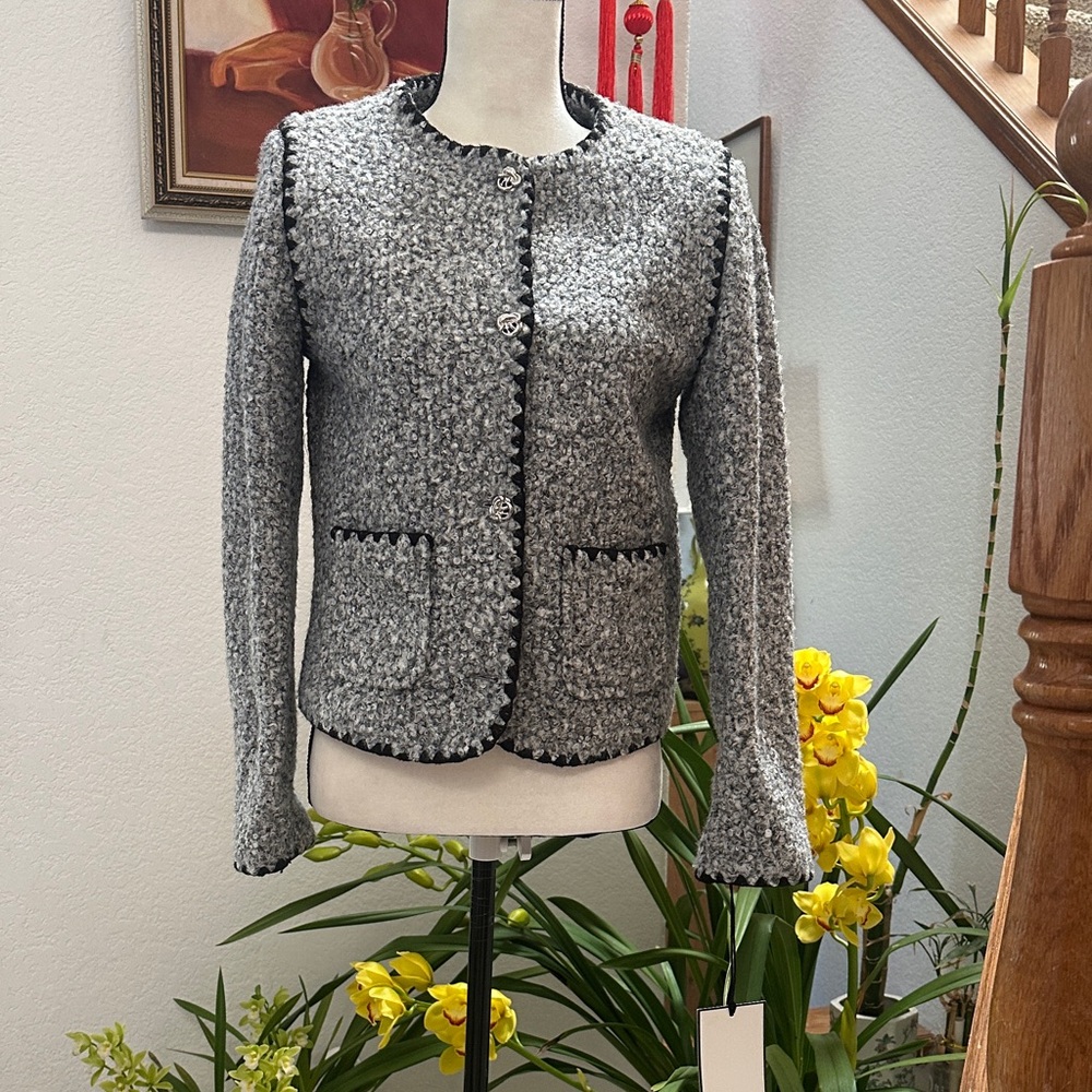 Bagatelle Women's Gray Tweed Blazer with Black Trim